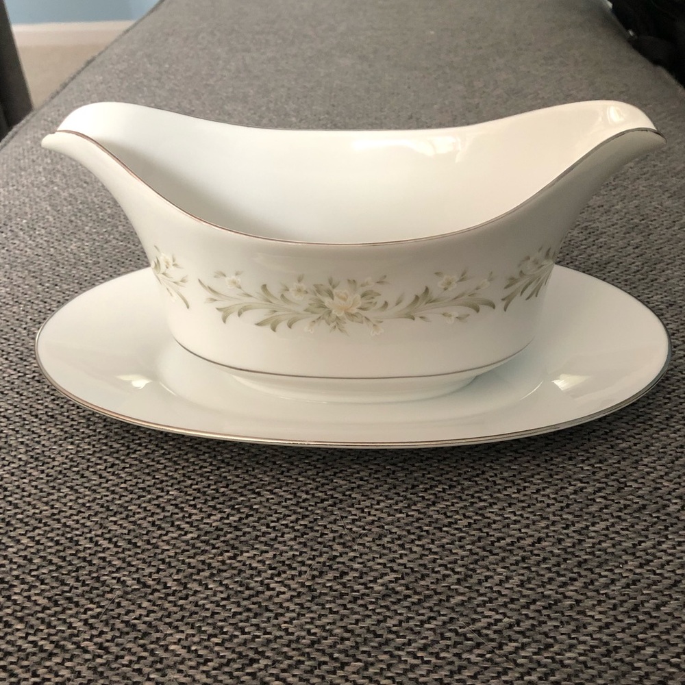Vintage 1960’s Grace Rhapsody Fine China Gravy Boat With Attached Underplate